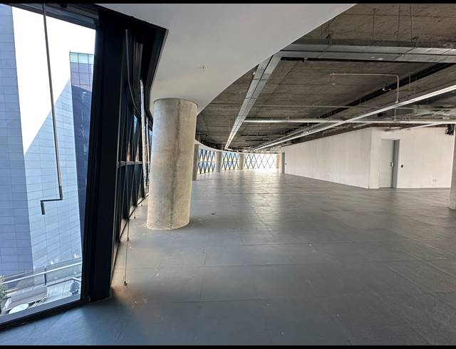 1,253M² OFFICE TO LET IN SANDOWN